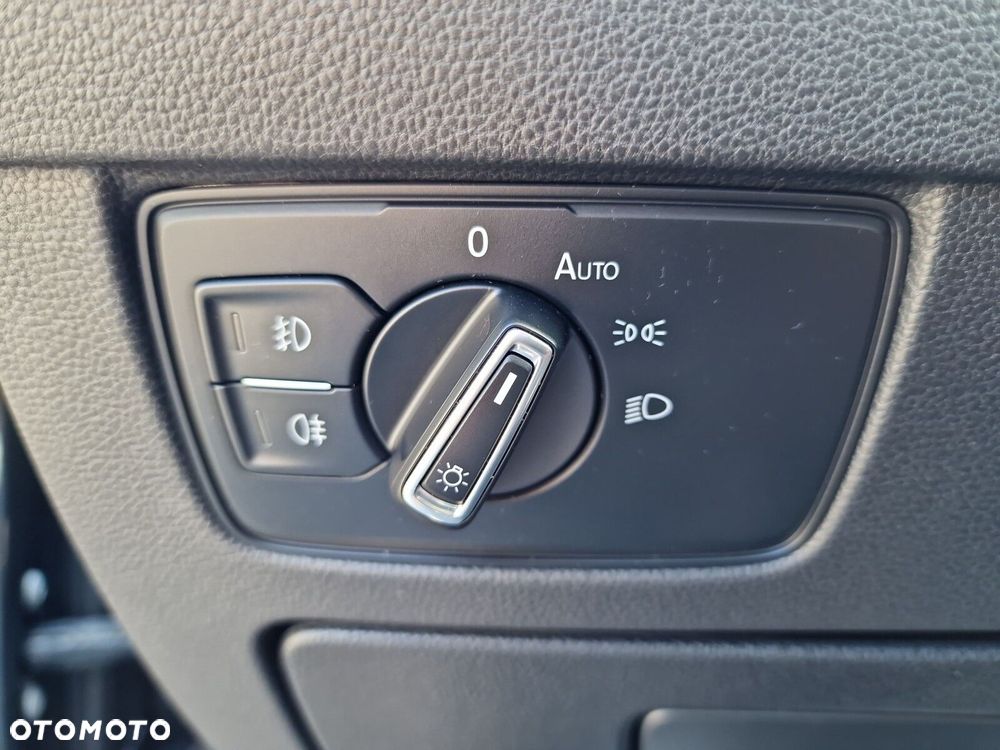 Volkswagen Passat 2.0 TDI SCR Highline - 13