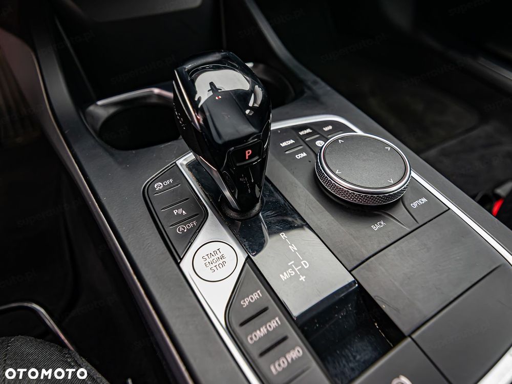 BMW Seria 1 118i Advantage - 20