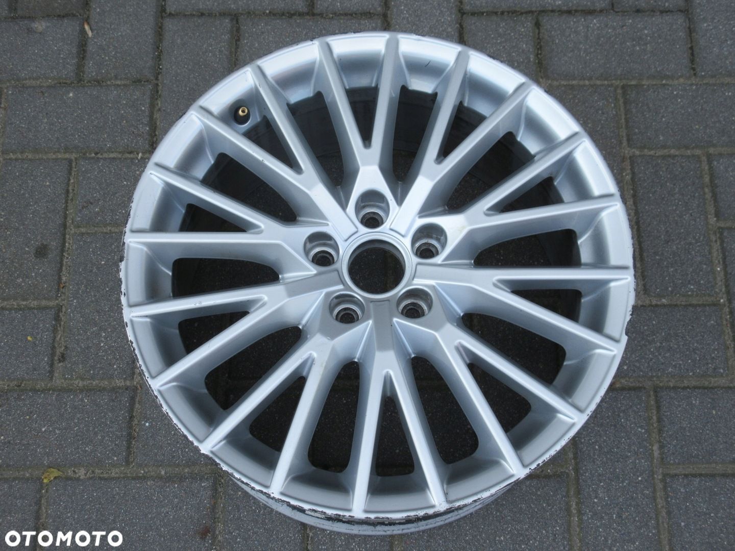 AUDI TT felga 8S0601025D 18 cali ET 50 - 1