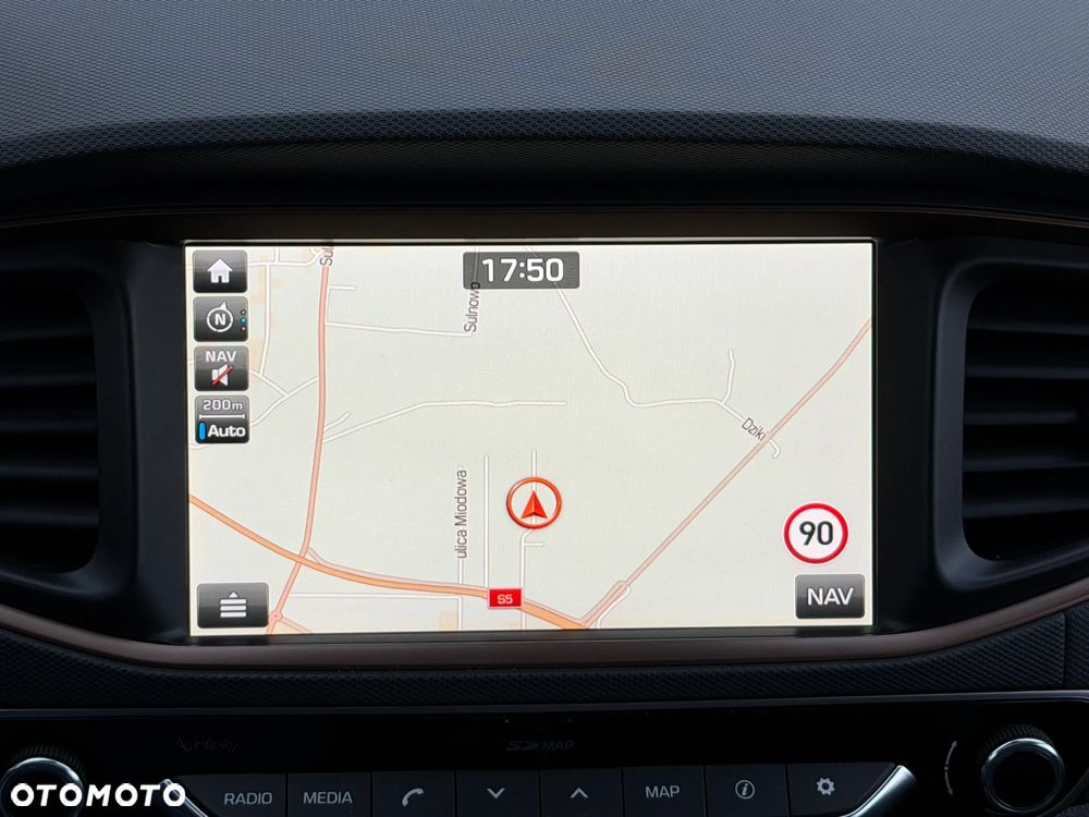 Hyundai IONIQ Premium - 17