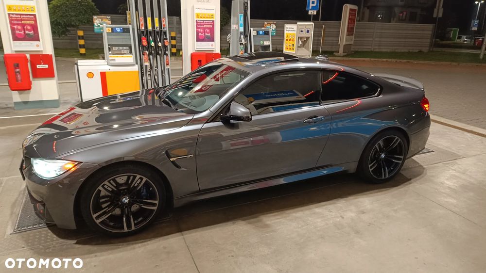 BMW M4 Coupe DKG - 13