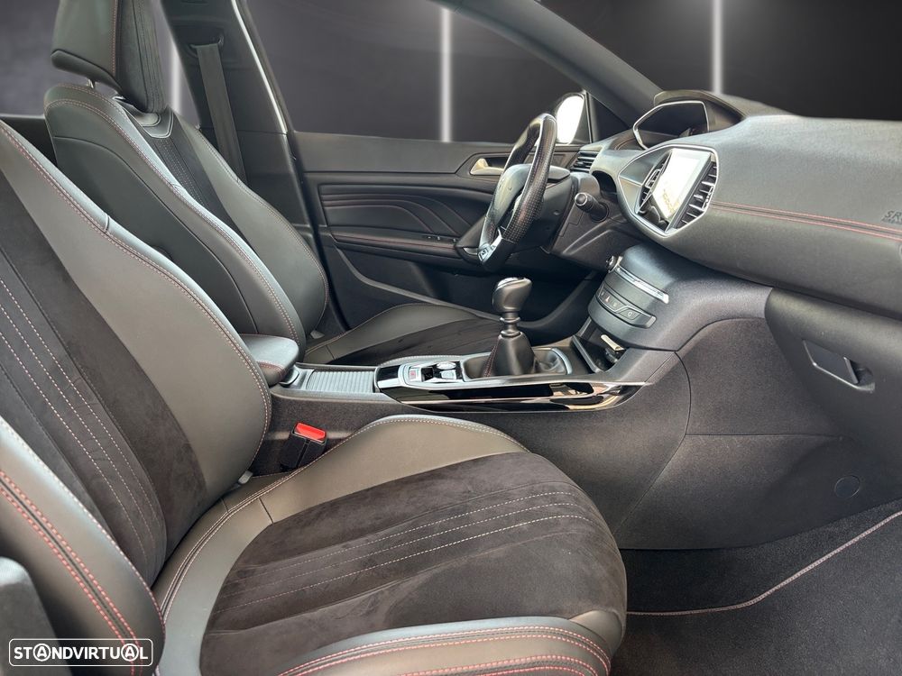 Peugeot 308 1.2 PureTech GT Pack - 22