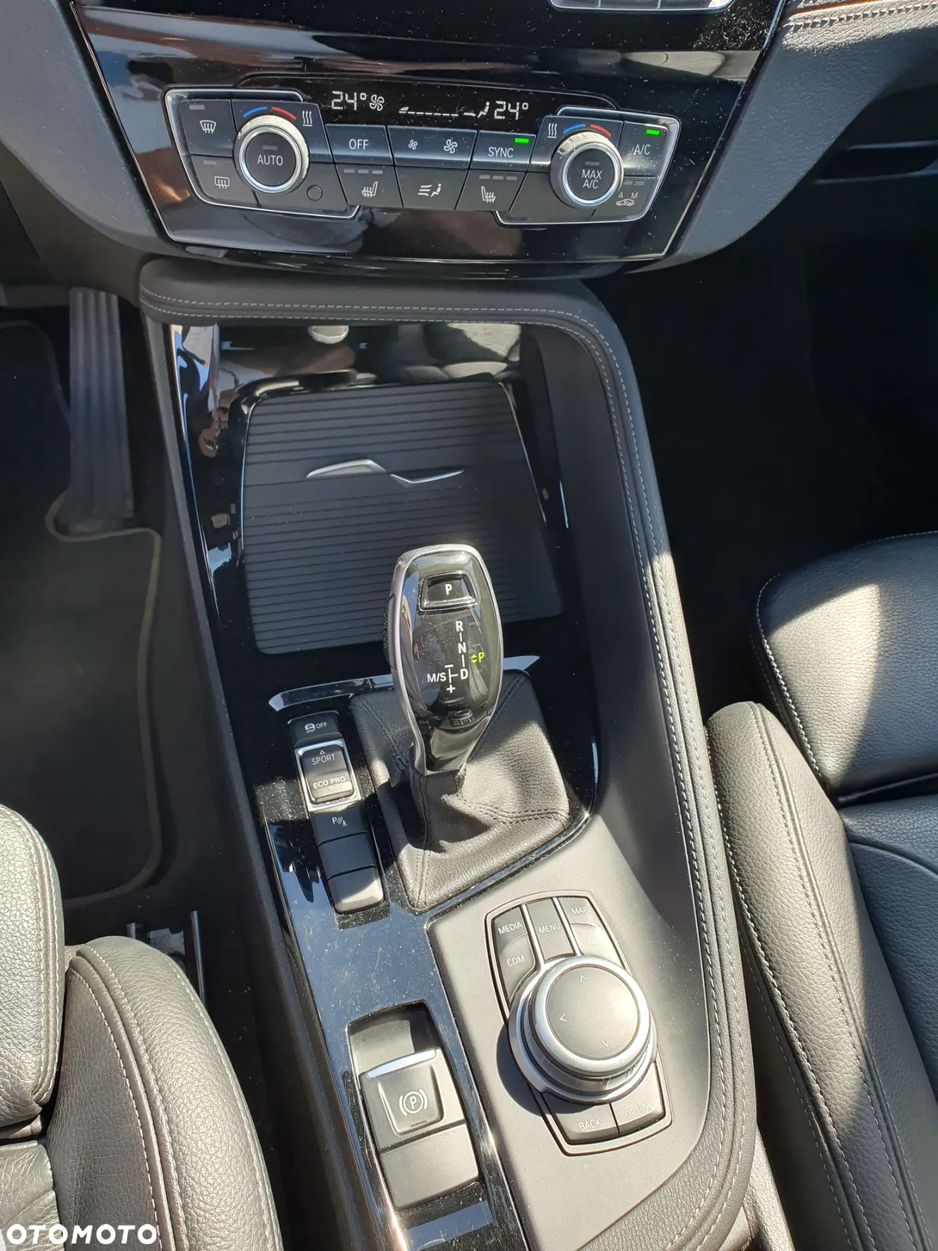 BMW X1 sDrive18d xLine - 27