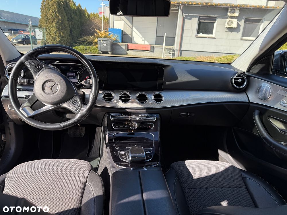 Mercedes-Benz Klasa E 350 d 4-Matic 9G-TRONIC - 6