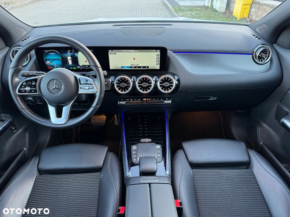 Mercedes-Benz EQA 250+ Electric Art - 2