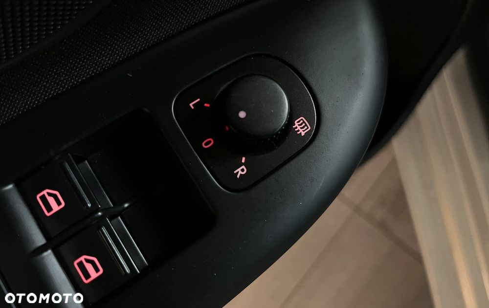 Volkswagen Golf Plus 1.2 TSI Style - 19