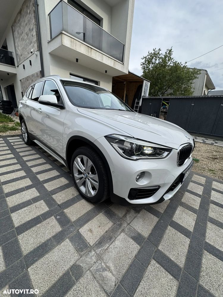 BMW X1 xDrive20i Aut. Sport Line - 3