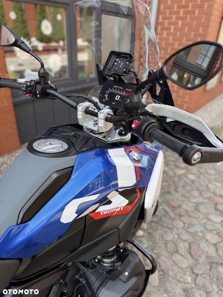 BMW R - 8