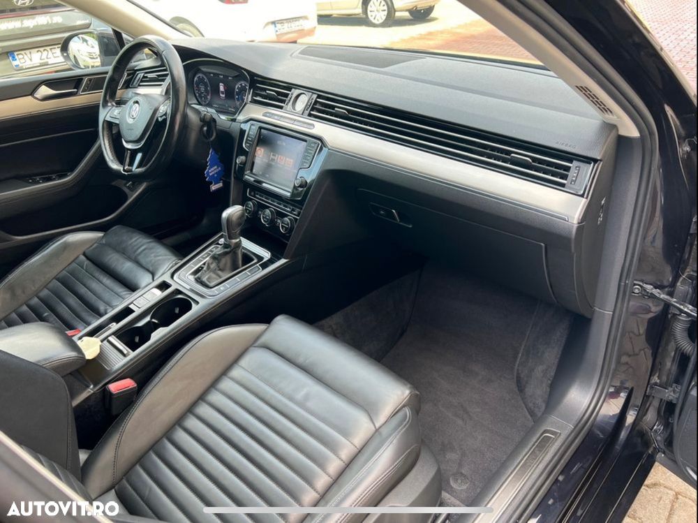Volkswagen Passat 2.0 TDI (BlueMotion Technology) DSG Highline - 8