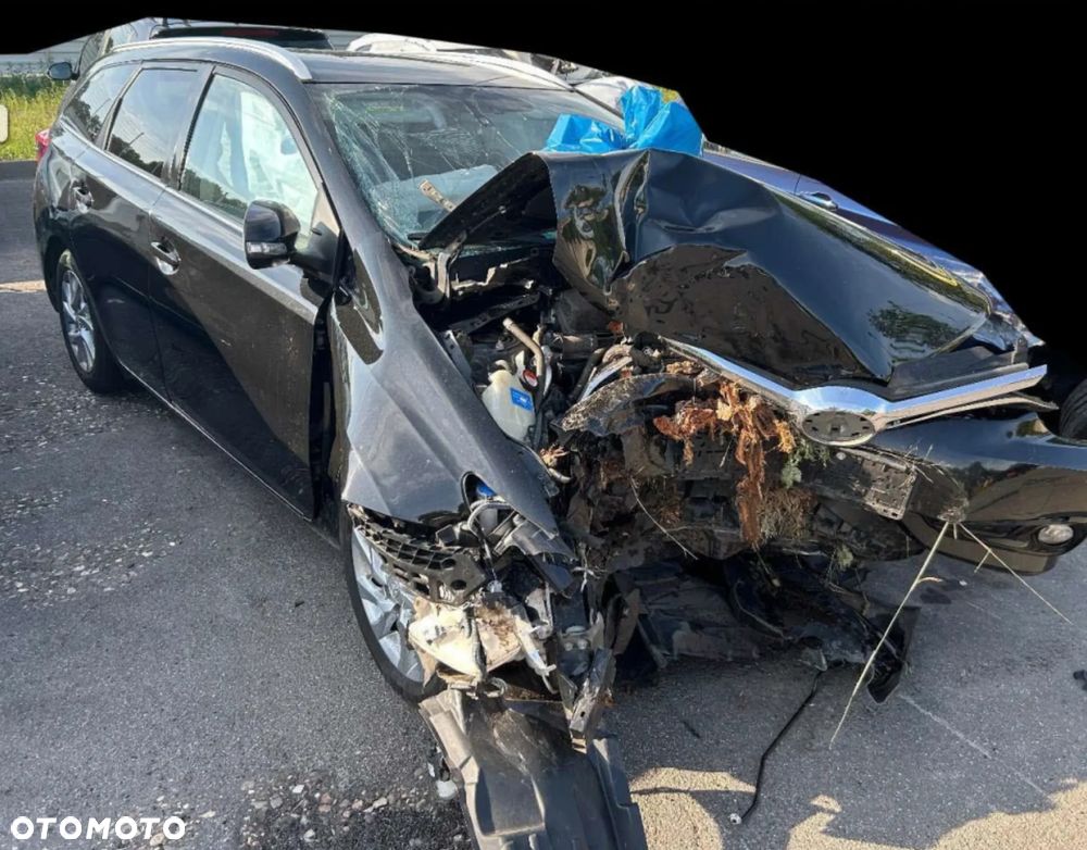 Toyota Auris - 2