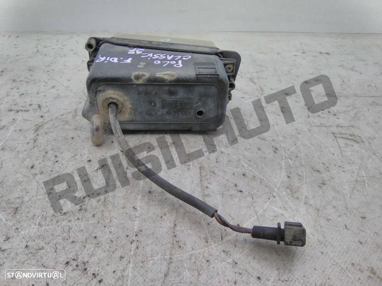 Ótica / Farol Nevoeiro Frente Direito  Vw Polo Iii Classic (6v2 - 2