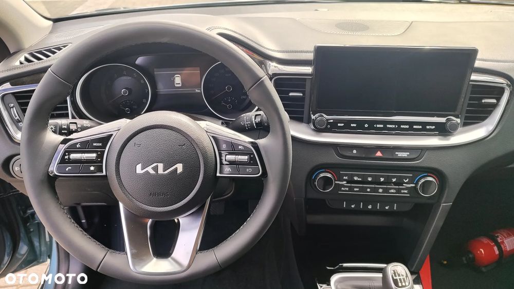 Kia Ceed 1.5 T-GDI Tribute - 15