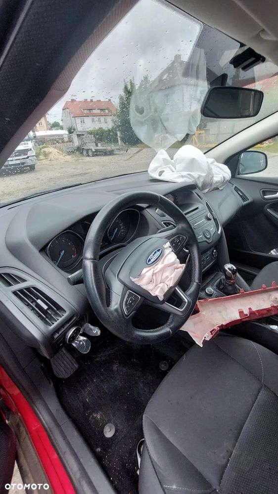 Ford Focus MK3 FL 2017 r 1,6 b drzwi szyba koła fotel tylna klapa lampa itp - 14