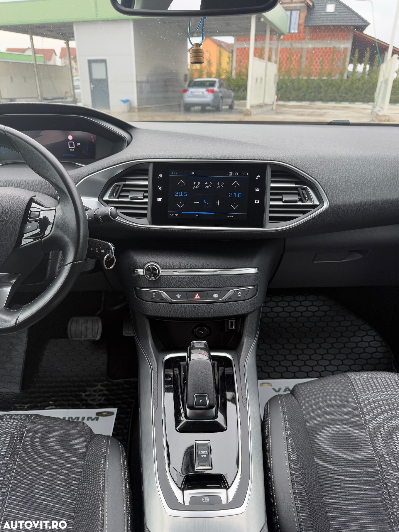 Peugeot 308 1.5L BlueHDI 130 S&S EAT8 Style - 10