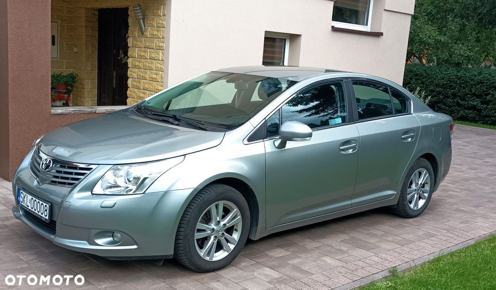 Toyota Avensis - 5