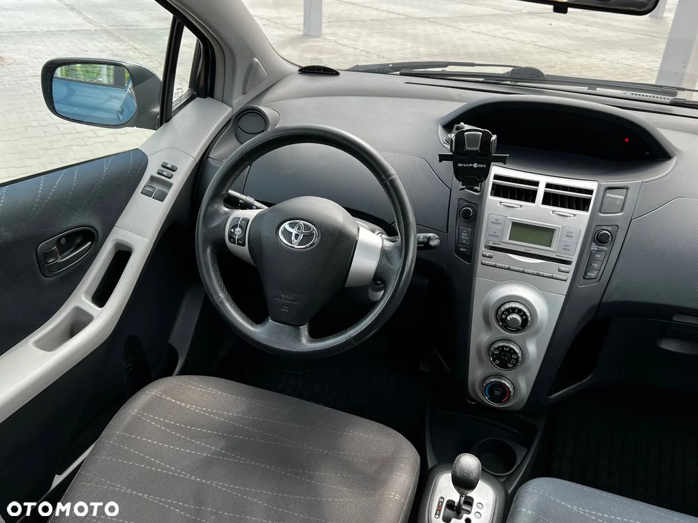 Toyota Yaris 1.3 Sol Premium MM - 14