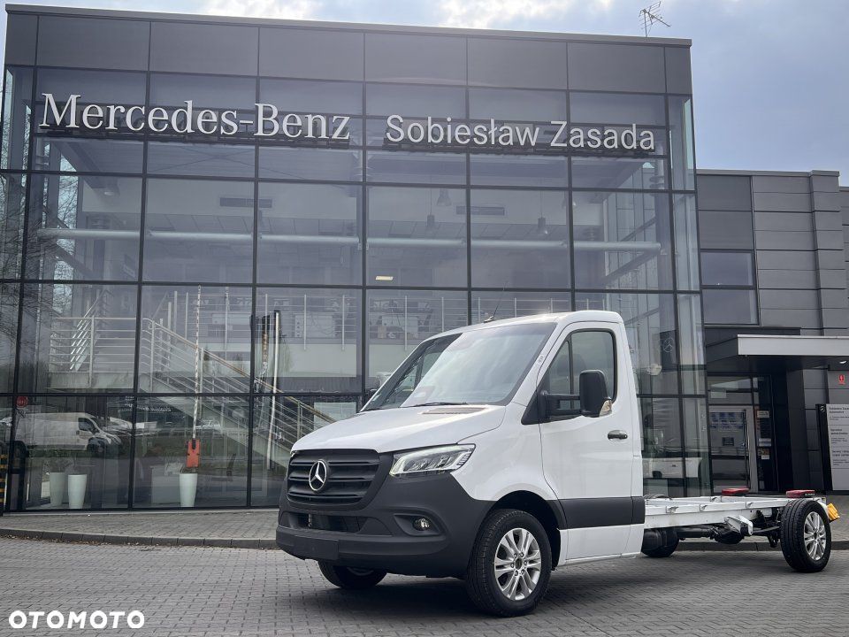 Mercedes-Benz Sprinter - 1