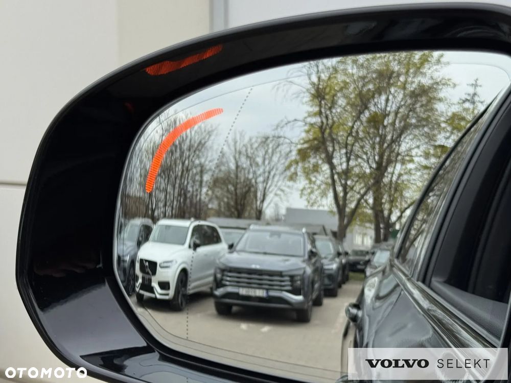 Volvo XC 60 B5 B AWD Plus Dark - 29