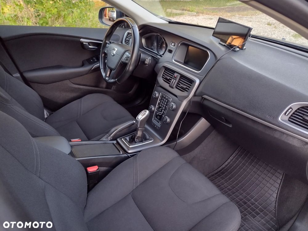 Volvo V40 D2 Kinetic - 5