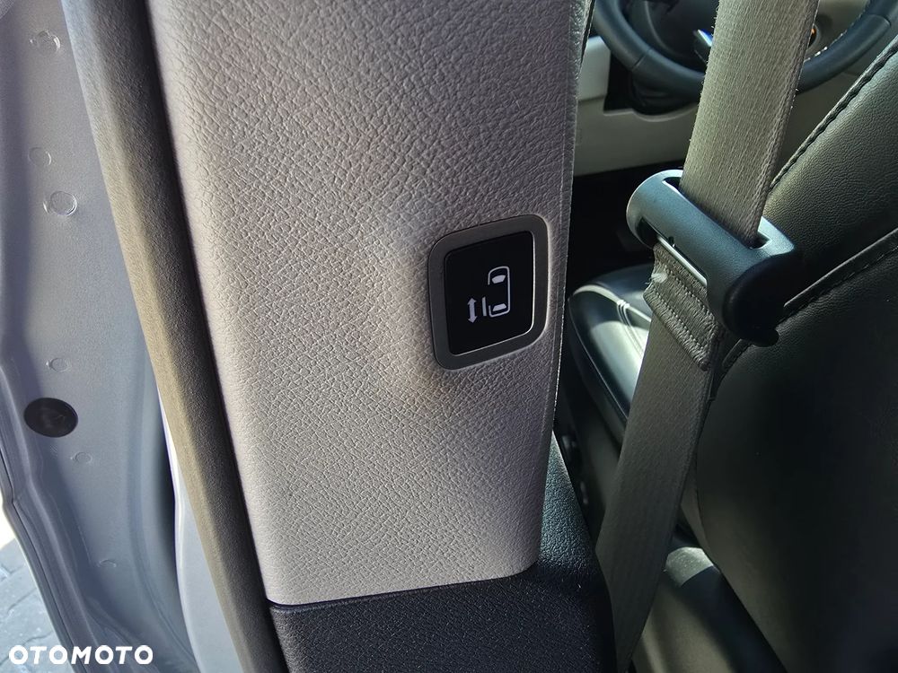 Chrysler Pacifica - 39