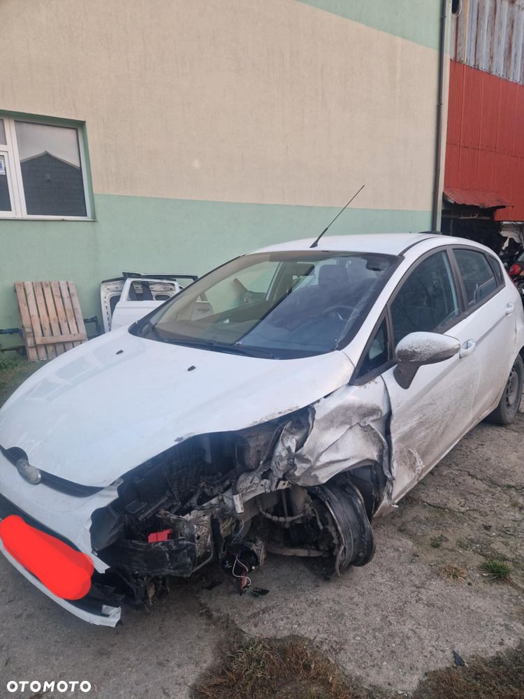 Ford Fiesta - 6