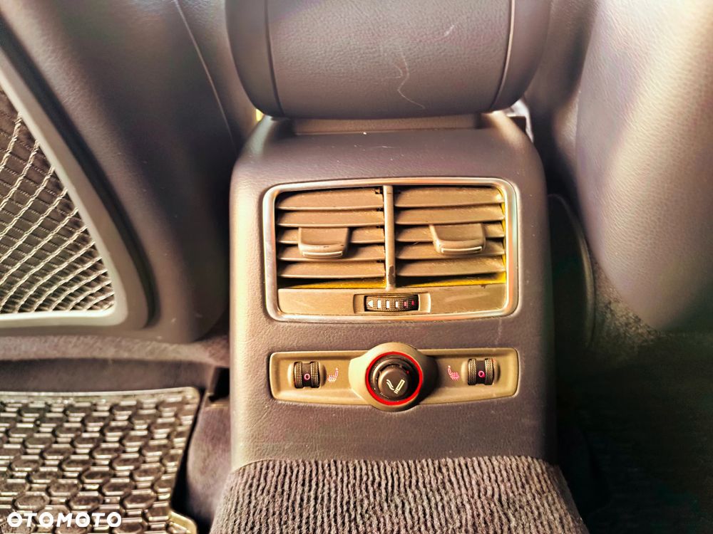 Audi A6 Avant 4.2 quattro tiptronic - 13