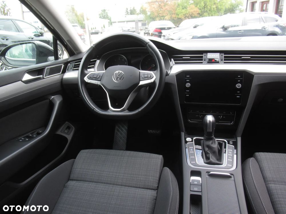 Volkswagen Passat 2.0 TSI Business DSG - 11