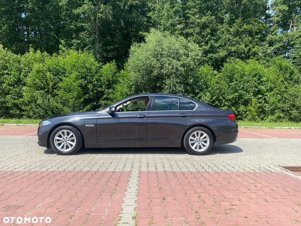 BMW Seria 5 520d xDrive - 5