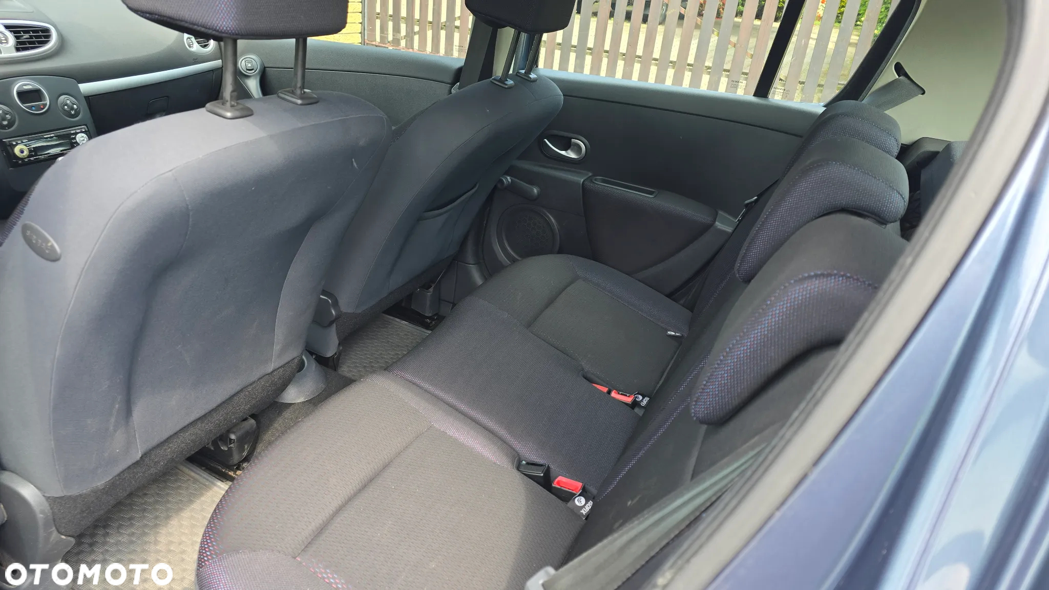 Renault Clio 1.6 16V Expression - 11