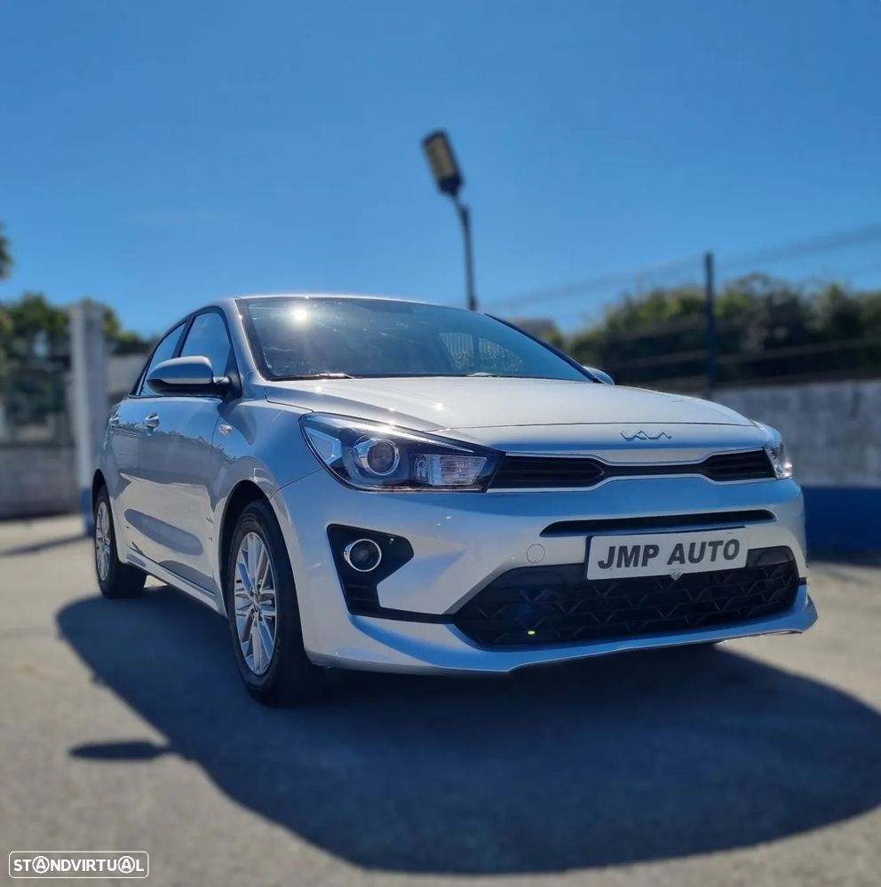 Kia Rio - 1