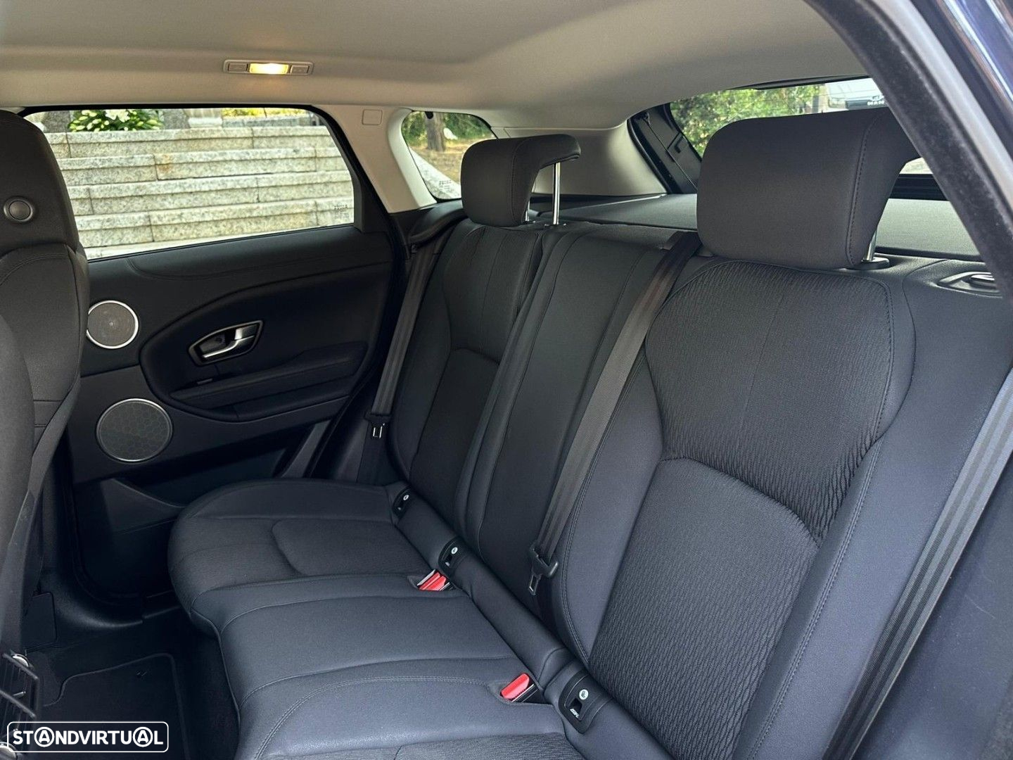 Land Rover Range Rover Evoque 2.0 eD4 Pure - 33