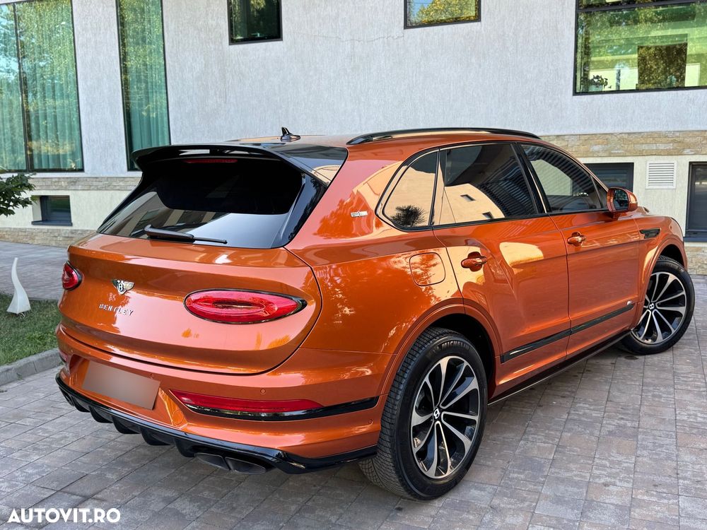 Bentley Bentayga - 3