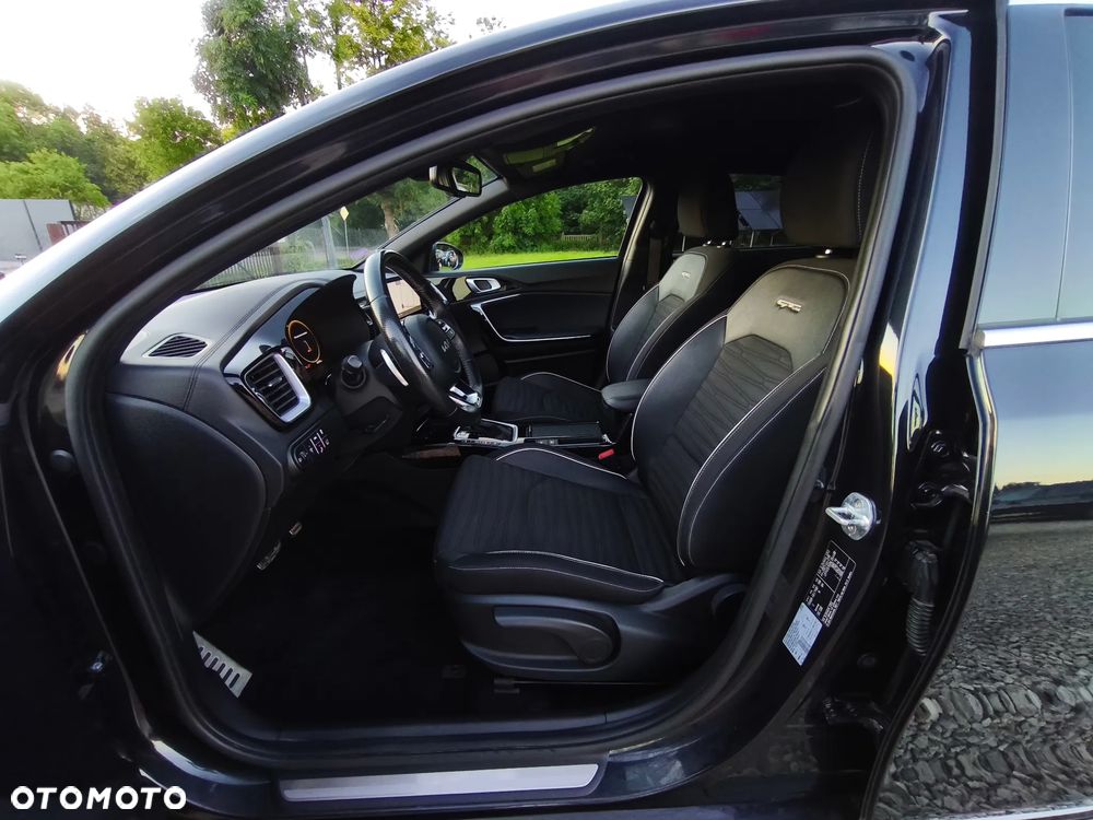 Kia ProCeed 1.5 T-GDI DCT7 OPF GT LINE - 6