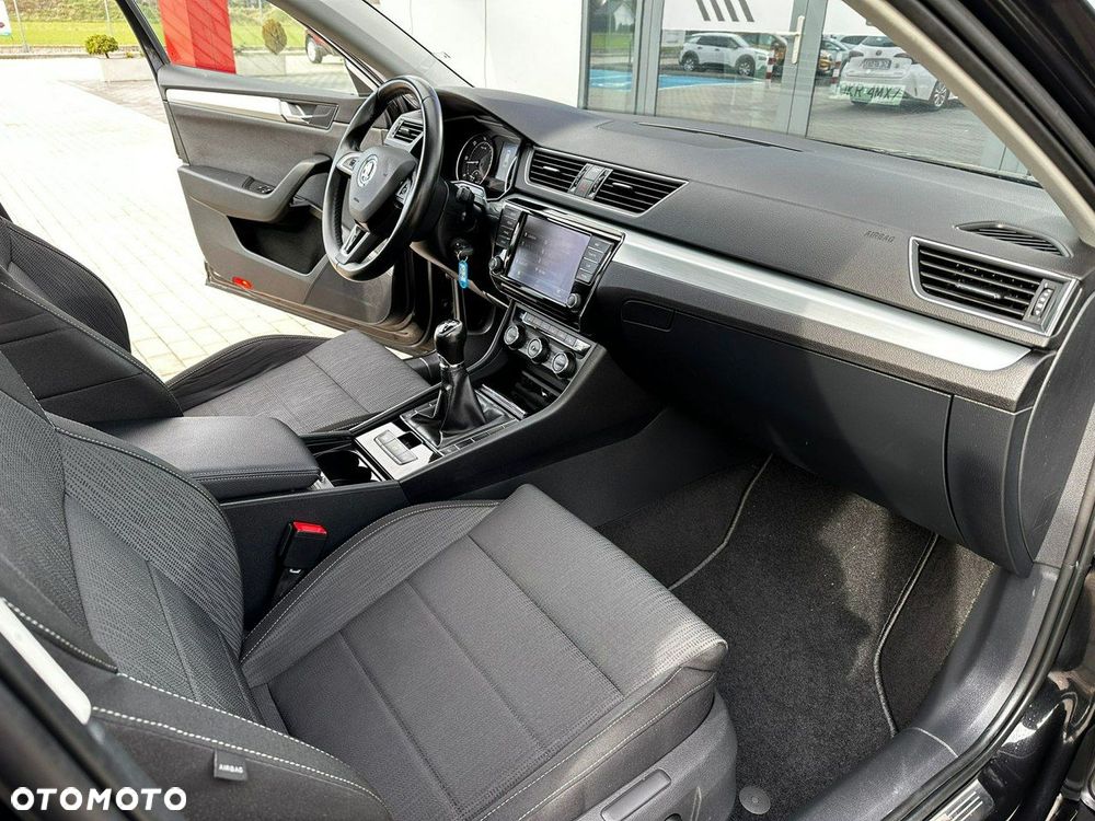 Skoda Superb 2.0 TDI Ambition - 19