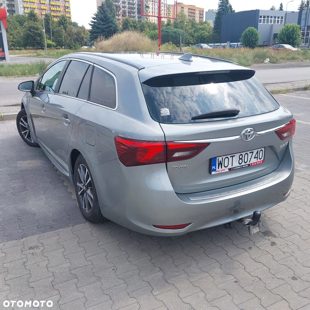 Toyota Avensis 1.8 Prestige MS - 5