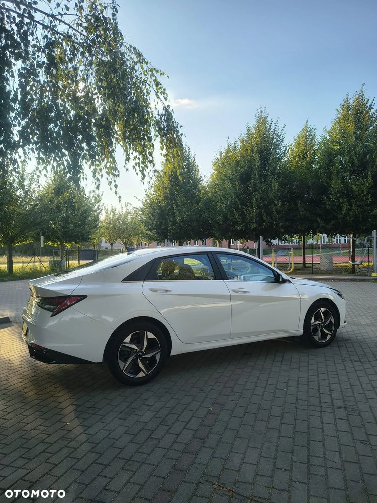 Hyundai Elantra 2022 photo 4