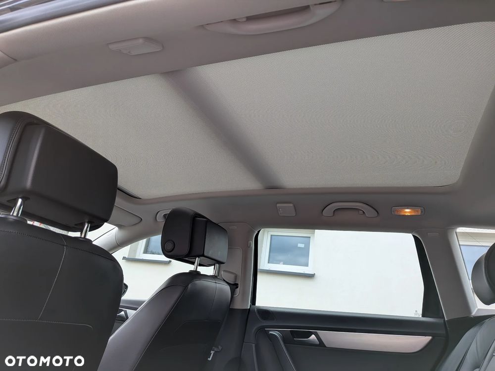 Volkswagen Passat 2.0 TDI Highline - 12