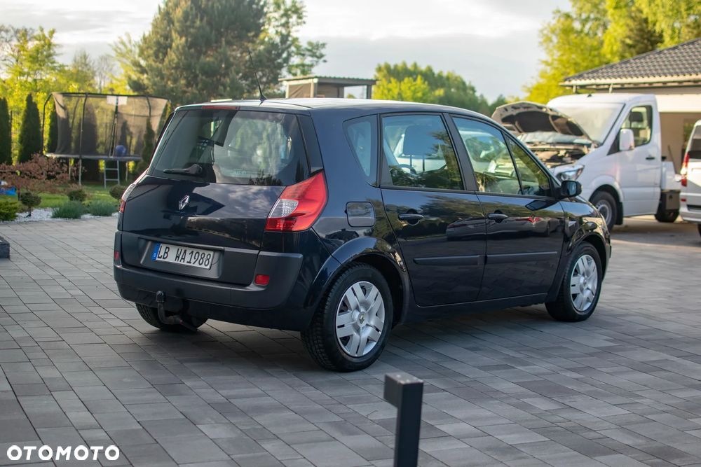 Renault Scenic - 16