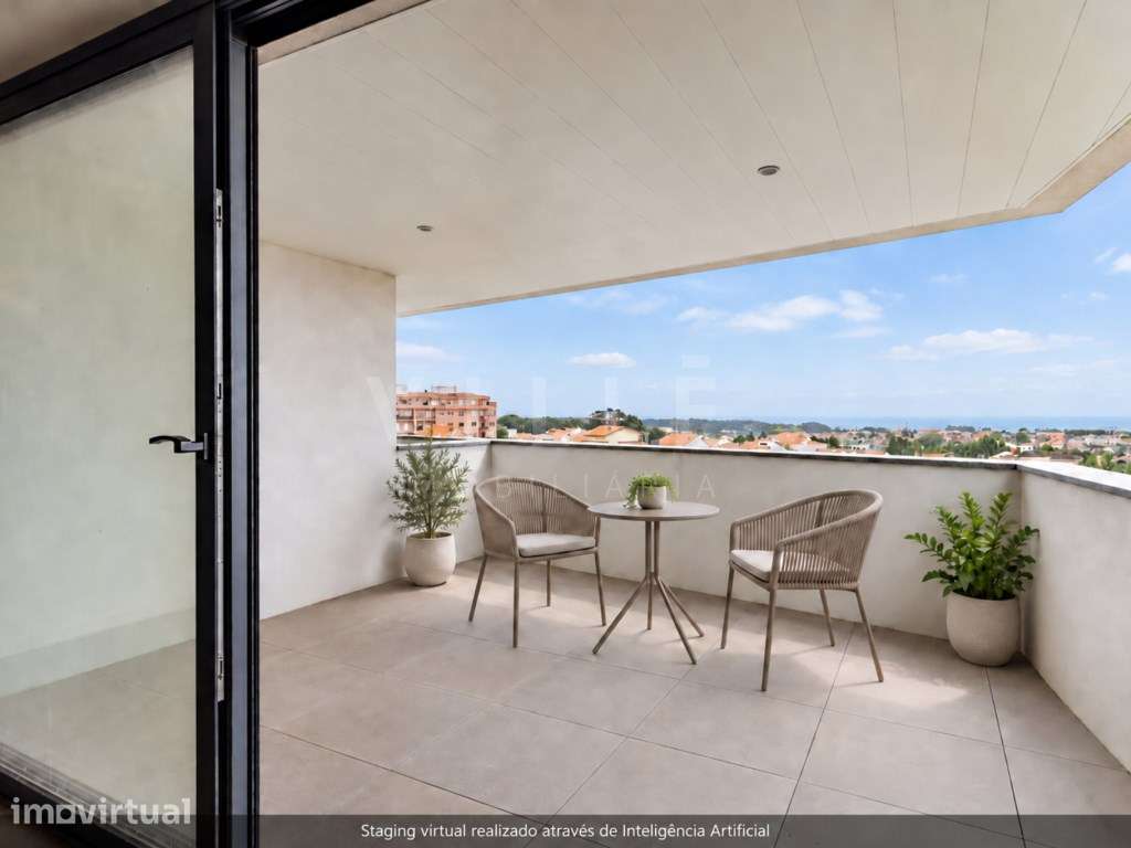 Apartamento T3 | 3 Frentes | Varanda | Lugar de Garagem para 2 carr...