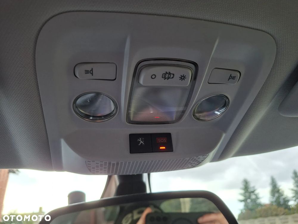 Peugeot 2008 PureTech 110 GPF Stop&Start EAT6 Allure - 27