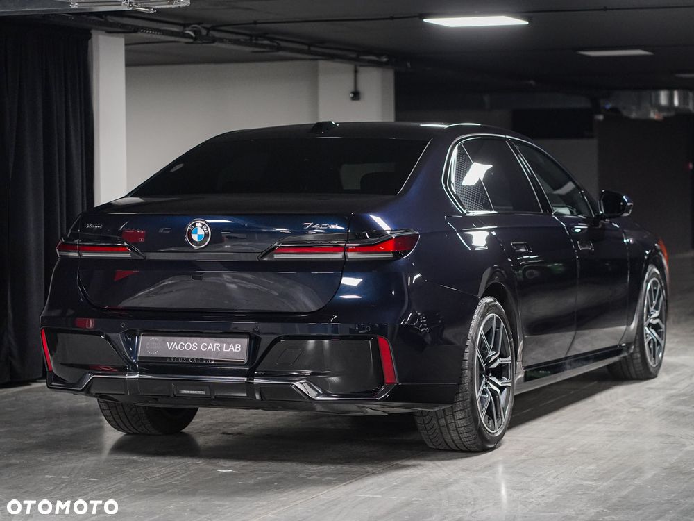 BMW Seria 7 - 35