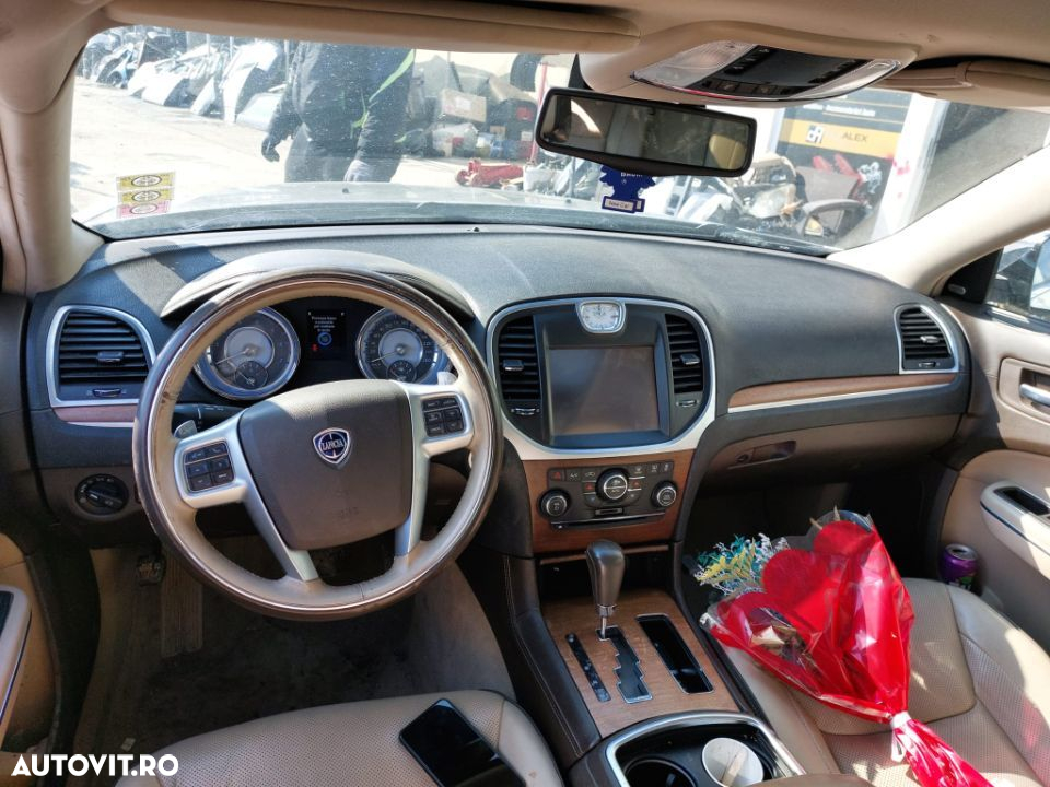 Dezmembrari Lancia Thema 300c motorizare 3.0 anul 2015 diesel - 4