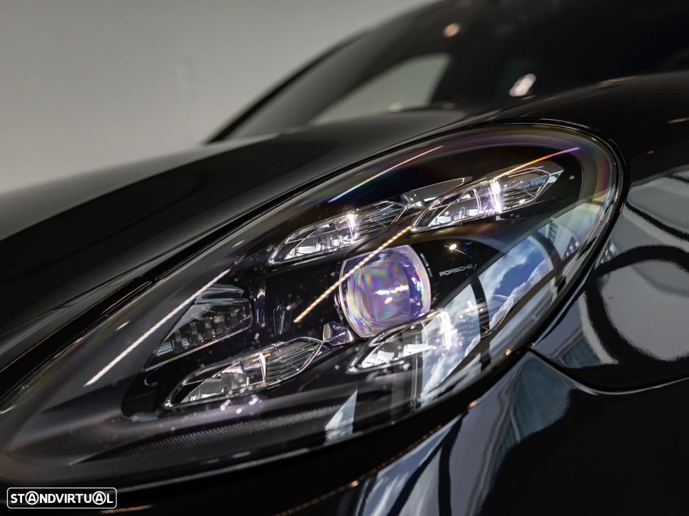 Porsche Panamera 4 E-Hybrid Platinum Edition - 14