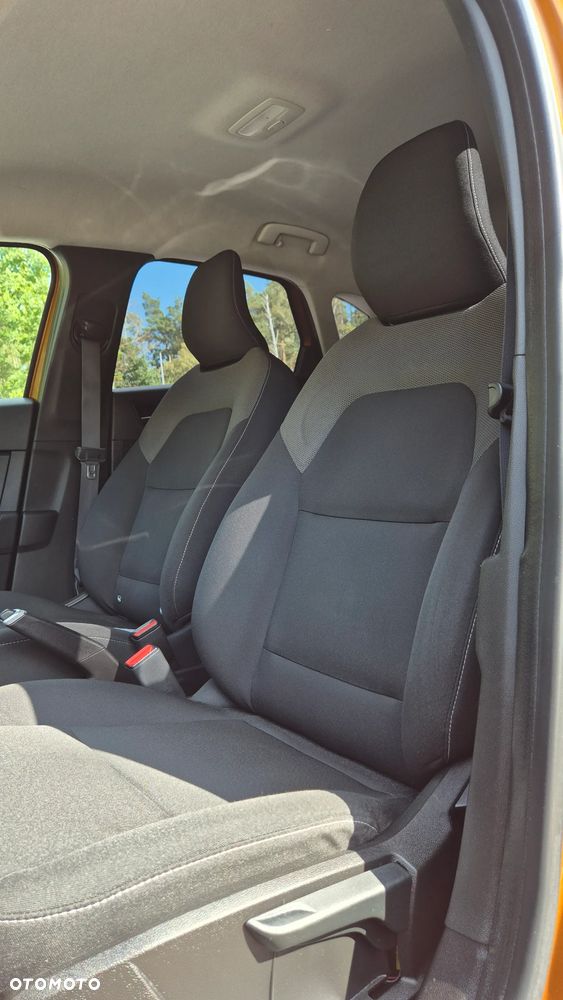 Renault Captur TCe 100 EXPERIENCE - 21