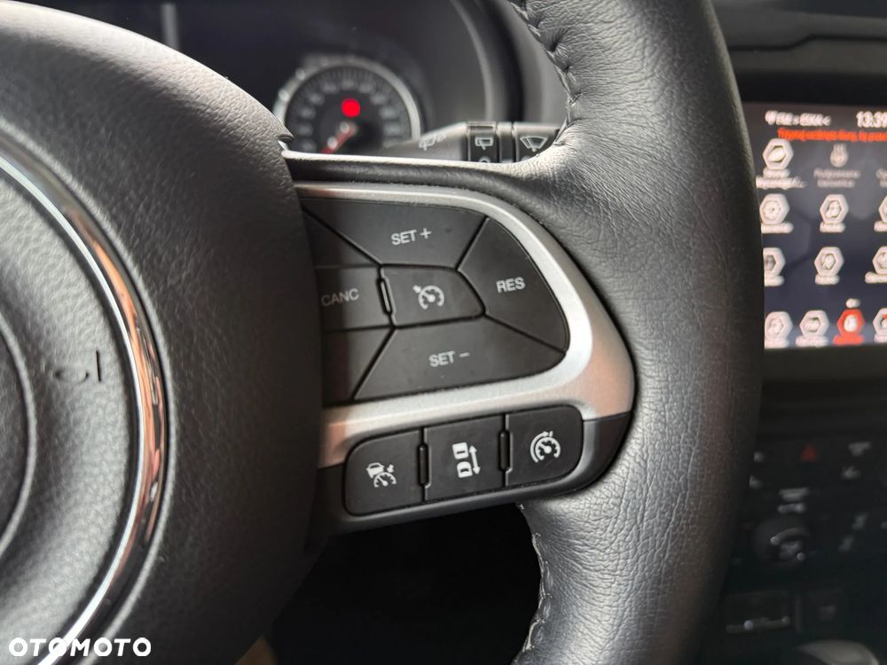 Jeep Renegade 1.5 T4 mHEV Limited FWD S&S DCT - 16