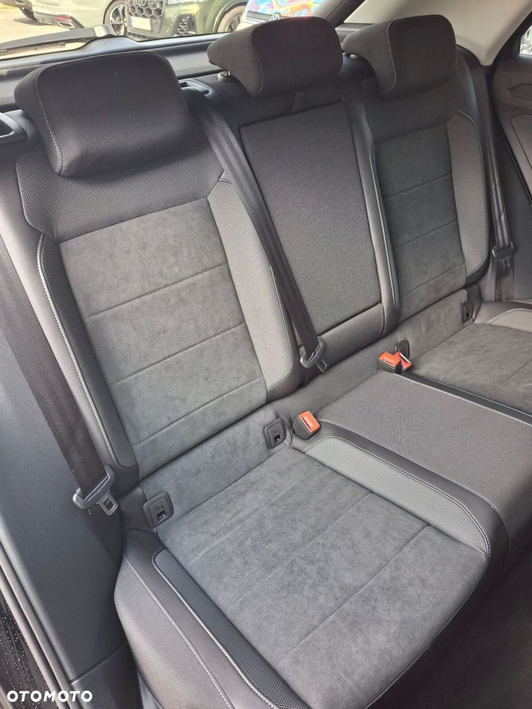 Volkswagen T-Roc 1.5 TSI Final Edition - 16