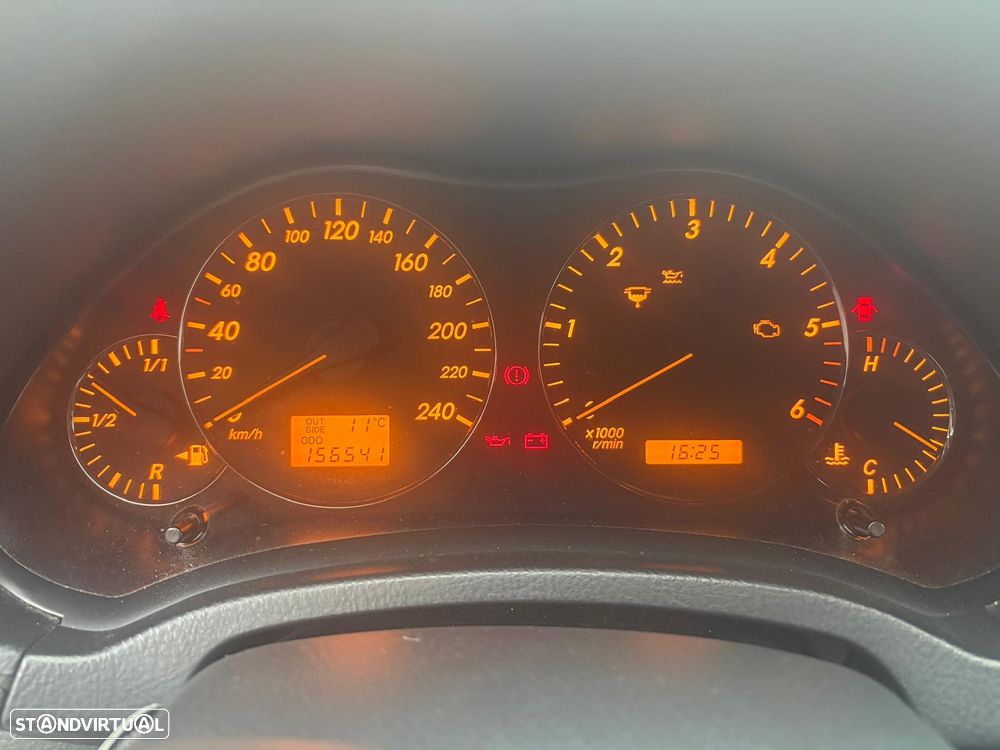 Toyota Avensis SD 2.2 D-4D Sol+GPS - 11