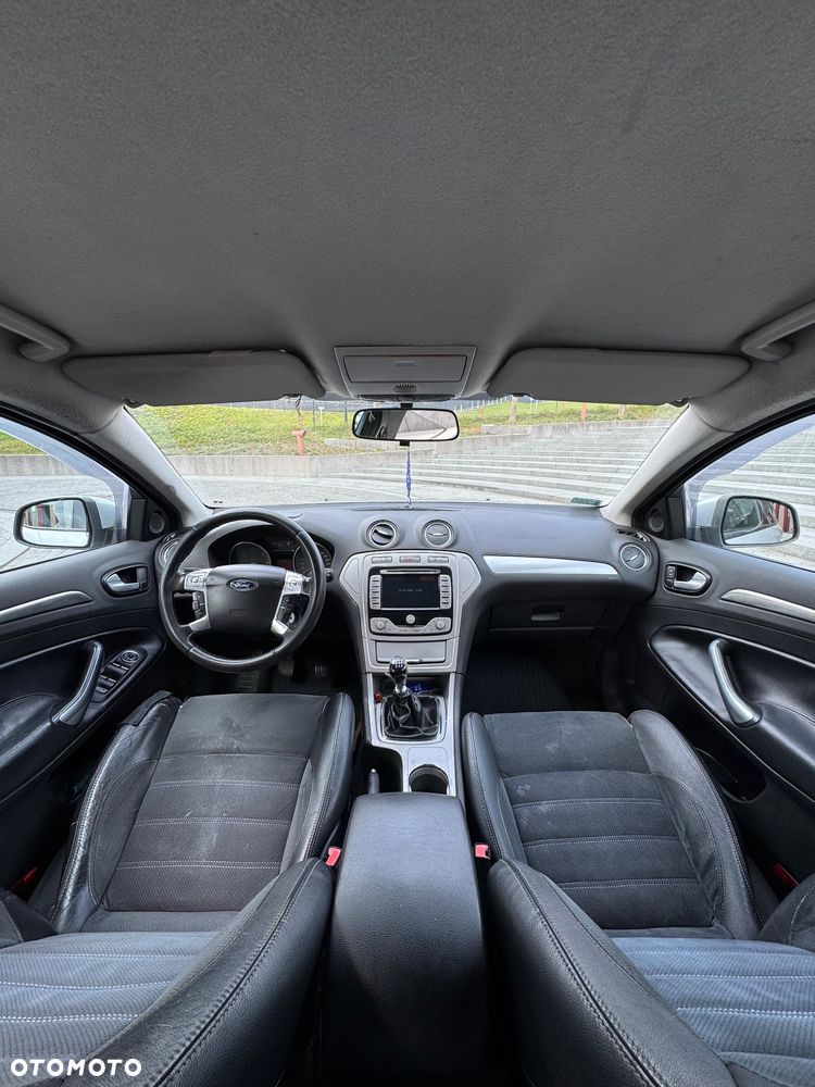 Ford Mondeo 2.0 TDCi Titanium - 11