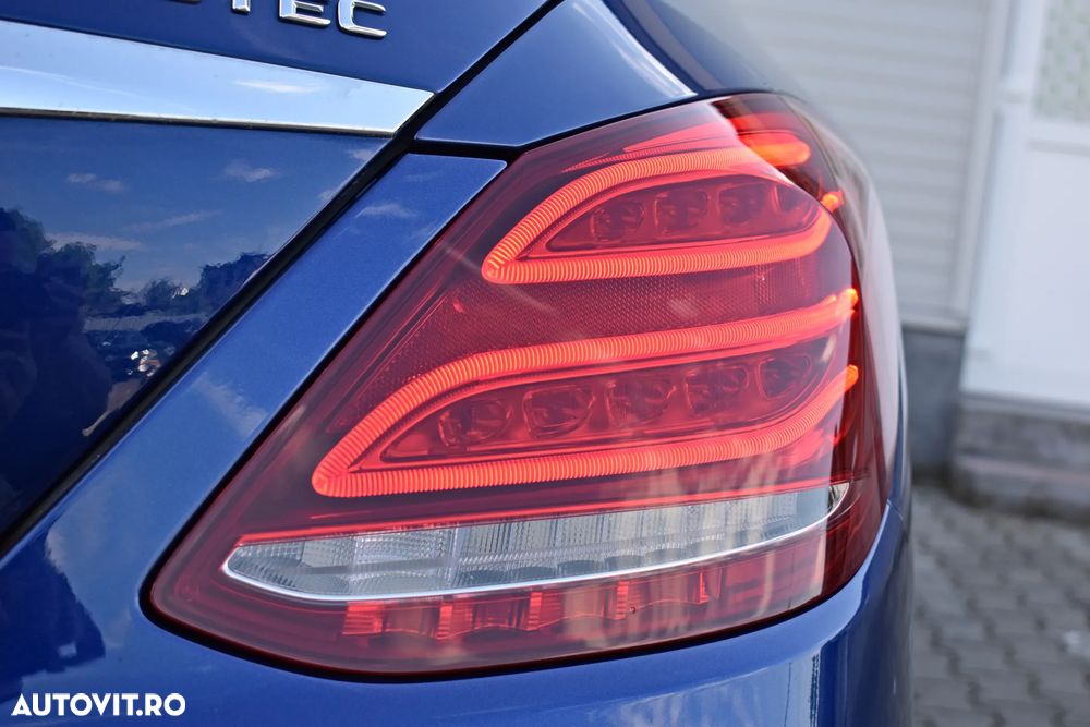 Mercedes-Benz C - 26
