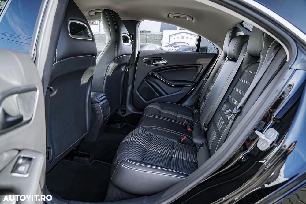 Mercedes-Benz CLA 200 d 7G-DCT Urban - 12